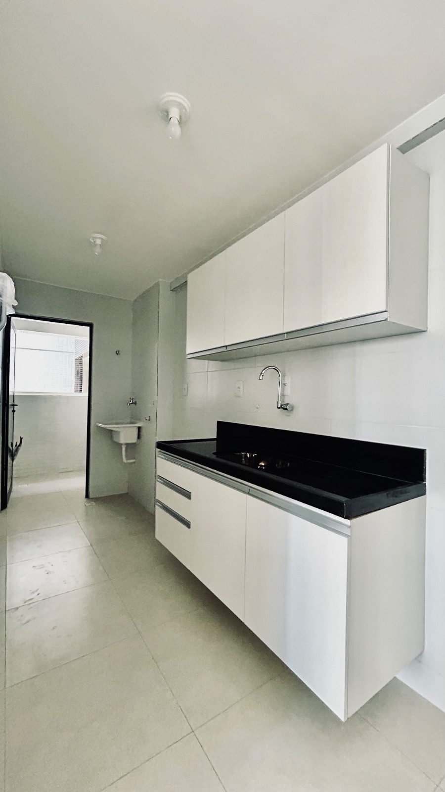 Apartamento 2 quartos (1 suíte) semimobiliado para alugar no Manaíra, em João Pessoa — foto 4